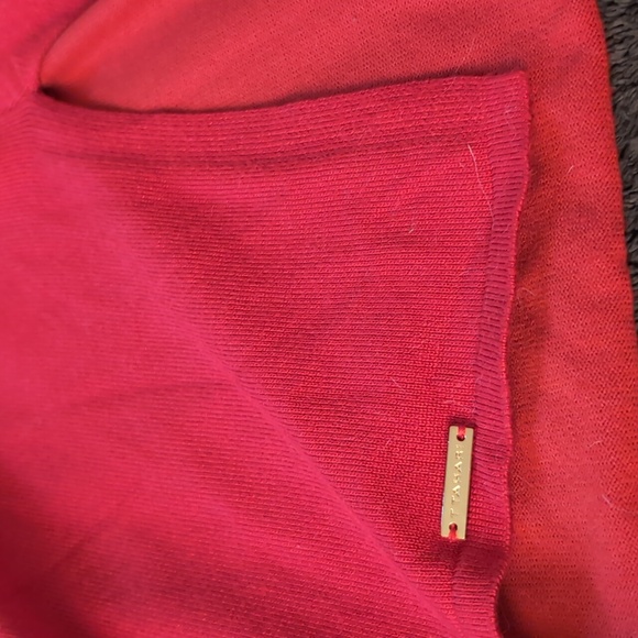 TAHARI| Cardinal Red Long Sleeve Crew Neck Sweater With Slit Rayon Blend - Picture 10 of 12